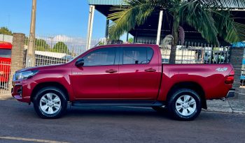 Toyota Hilux SR 4×4 [2020] cheio