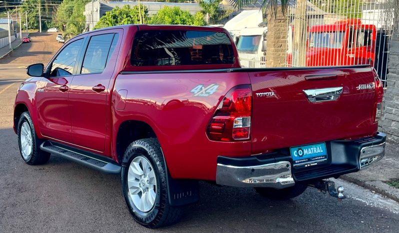 Toyota Hilux SR 4×4 [2020] cheio