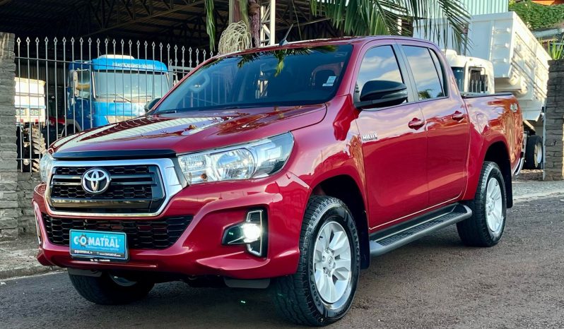 Toyota Hilux SR 4×4 [2020] cheio