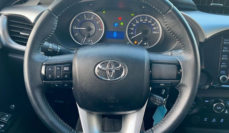 Toyota Hilux SR 4×4 [2020] cheio