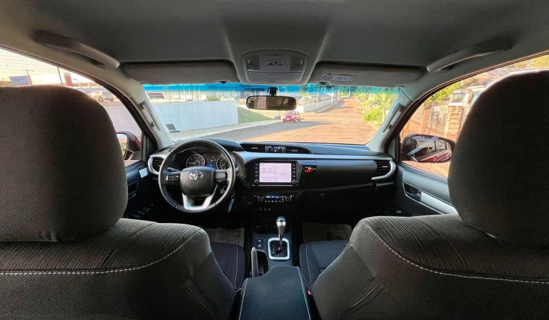 Toyota Hilux SR 4×4 [2020] cheio