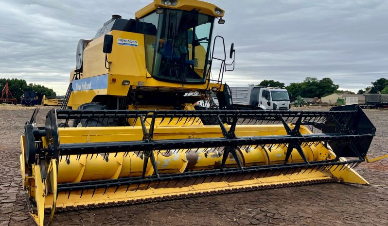 Colheitadeira New Holland TC5070 [2010] #a1802 cheio