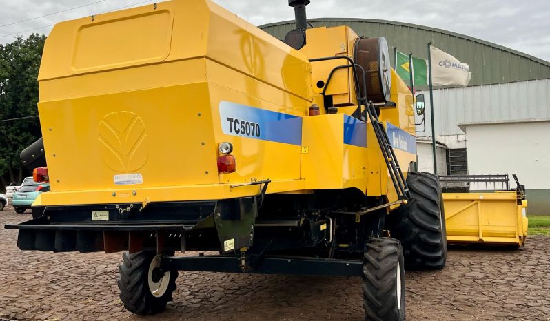 Colheitadeira New Holland TC5070 [2010] #a1802 cheio