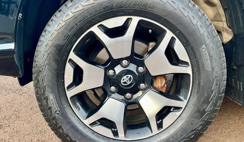 Toyota Hilux SRX 4×4 [2019] cheio