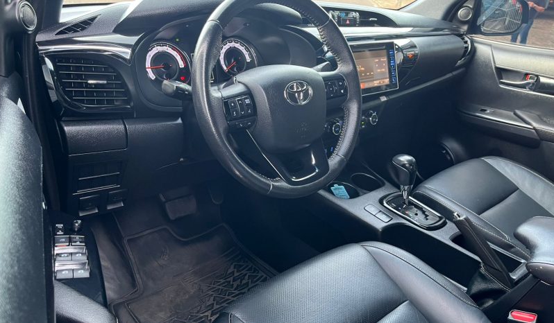 Toyota Hilux SRX 4×4 [2019] cheio
