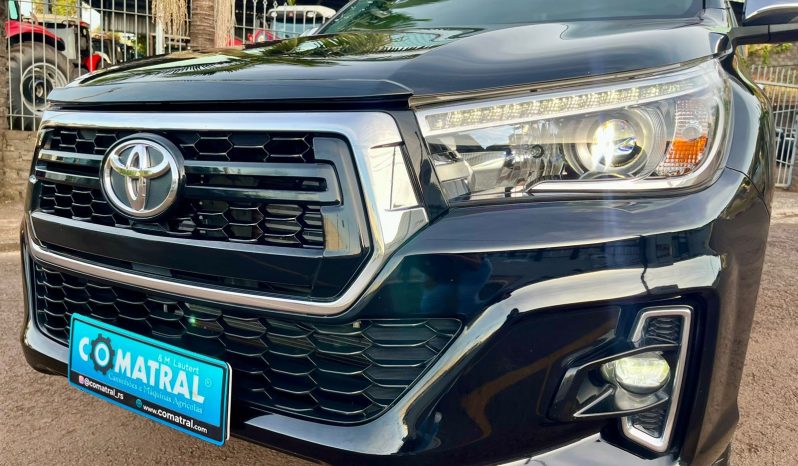 Toyota Hilux SRX 4×4 [2019] cheio