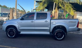 Toyota Hilux SRV 4×4 3.0 TDi [2007] cheio