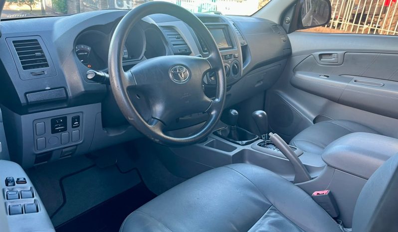 Toyota Hilux SRV 4×4 3.0 TDi [2007] cheio