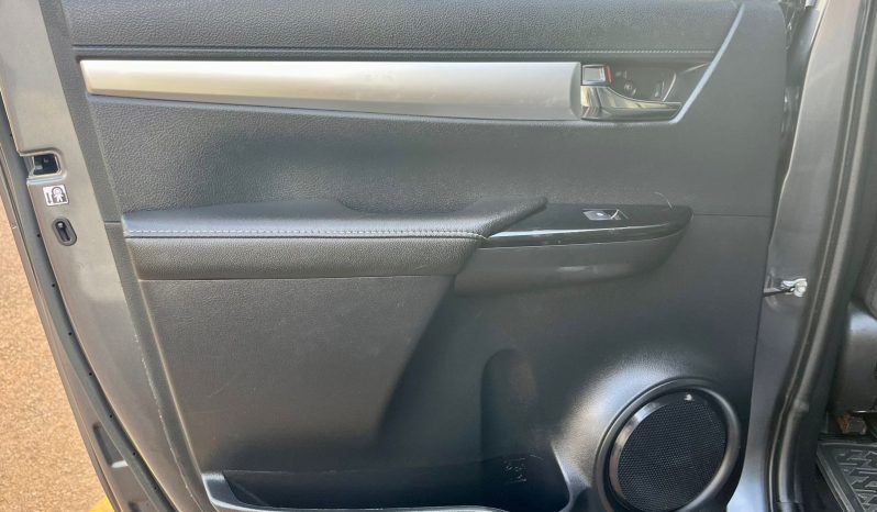 Toyota Hilux SRX 4×4 [2021] #am1828 cheio
