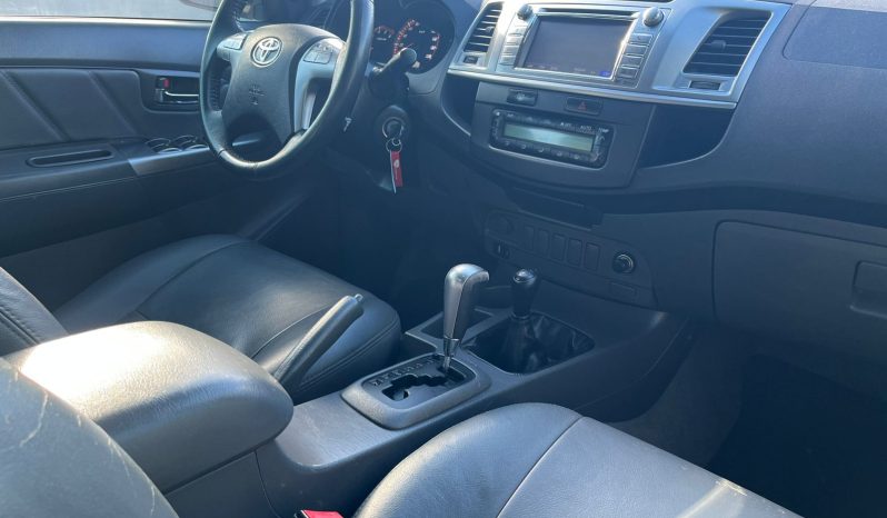 Toyota Hilux SRV [2014] cheio