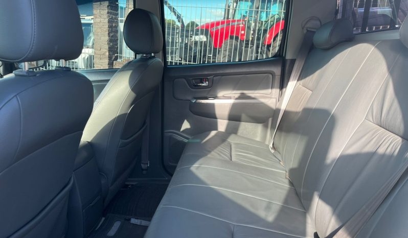 Toyota Hilux SRV [2014] cheio