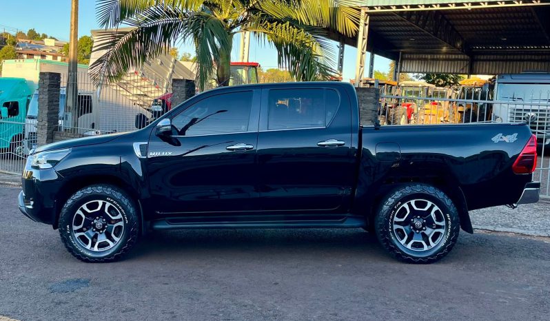 Toyota Hilux SRX 4×4 [2022] #am1830 cheio