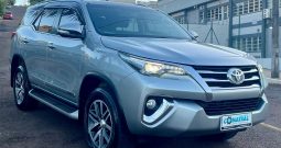 Toyota Hilux SW4 SRX 4×4 5 lugares [2017] #am1827