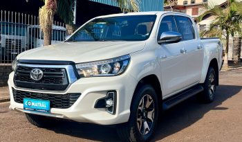 Toyota Hilux SRX 4×4 [2020] cheio