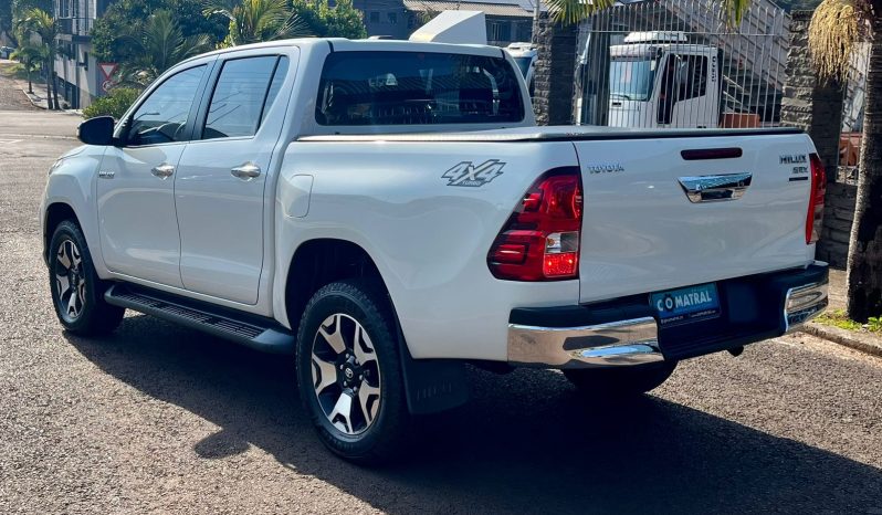 Toyota Hilux SRX 4×4 [2020] cheio