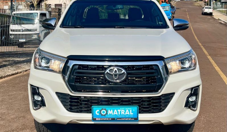 Toyota Hilux SRX 4×4 [2020] cheio