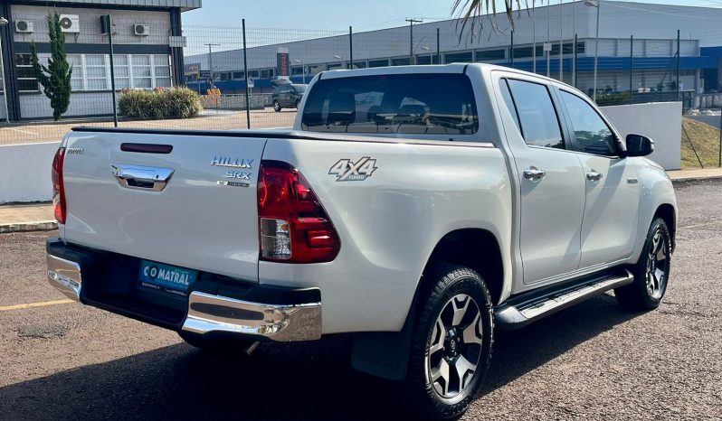 Toyota Hilux SRX 4×4 [2020] cheio