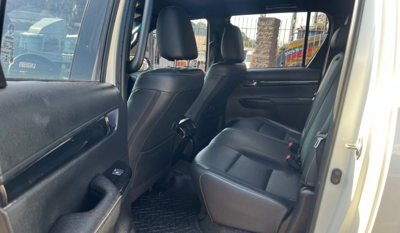 Toyota Hilux SRX 4×4 [2020] cheio