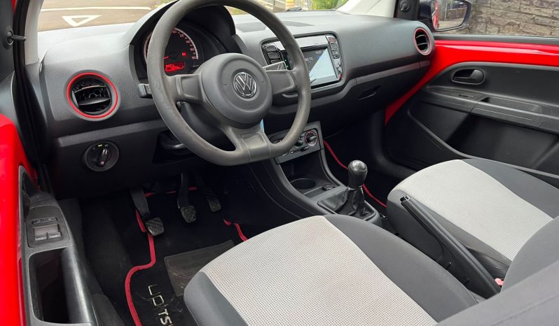 Volkswagen UP Take 1.0 flex [2015] cheio