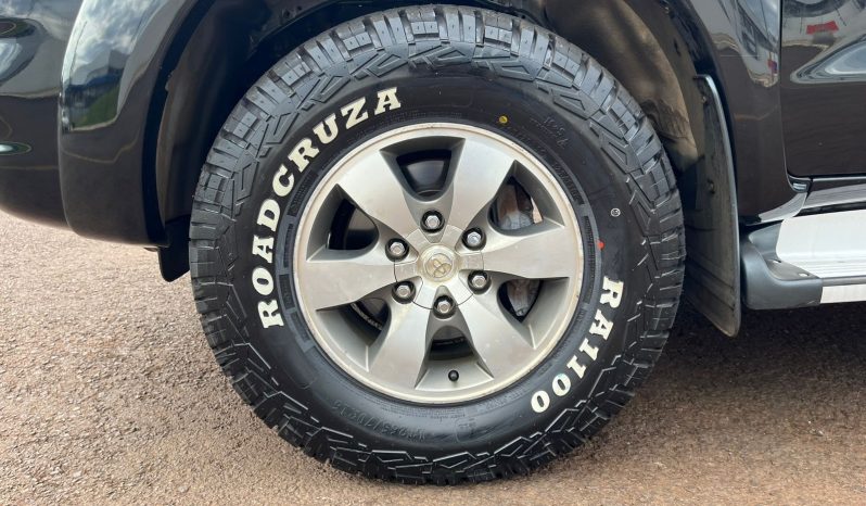 Toyota Hilux SRV 4×2 [2010] #am1853 cheio