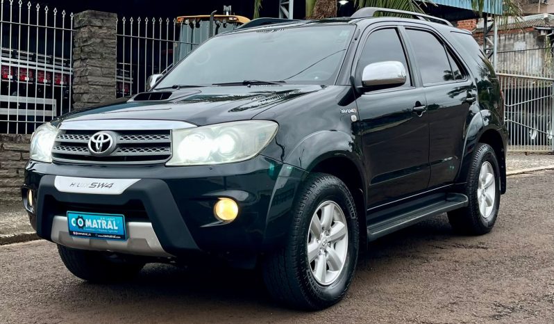 Toyota Hilux SW4 SRV 4×4 3.0 TDi [2009] cheio