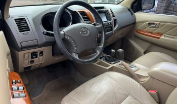 Toyota Hilux SW4 SRV 4×4 3.0 TDi [2009] cheio