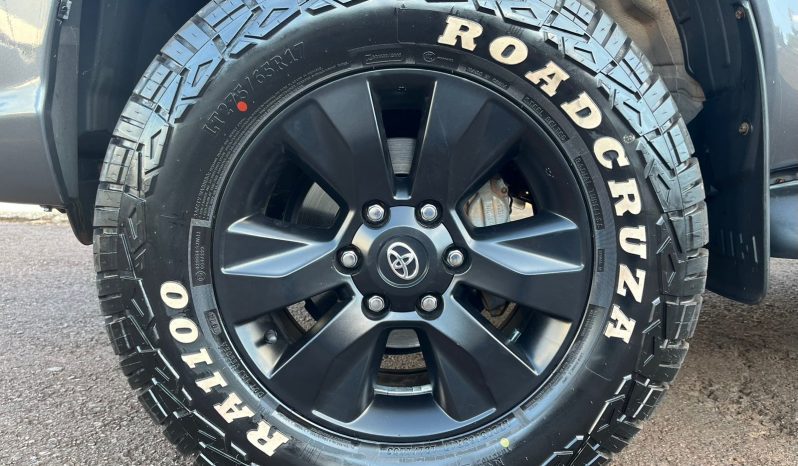 Toyota Hilux SR 4×4 [2020] #m1874 cheio