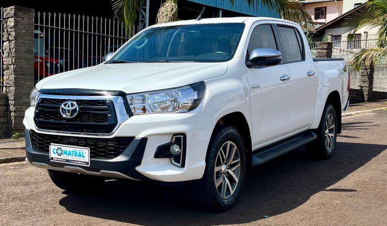 Toyota Hilux SRV 4×4 [2020] cheio