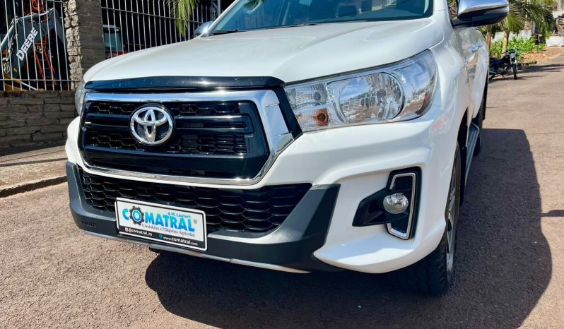 Toyota Hilux SRV 4×4 [2020] cheio