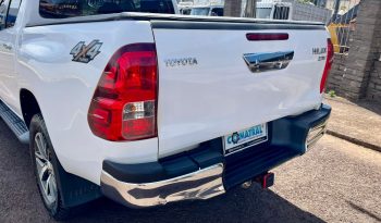 Toyota Hilux SRV 4×4 [2020] cheio