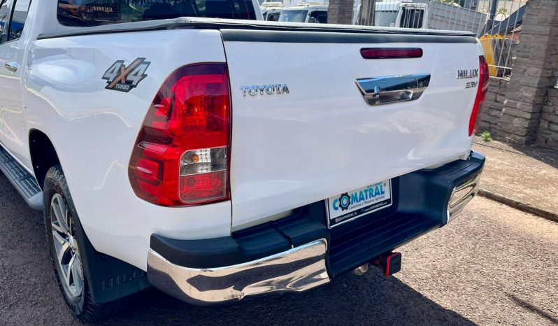 Toyota Hilux SRV 4×4 [2020] cheio