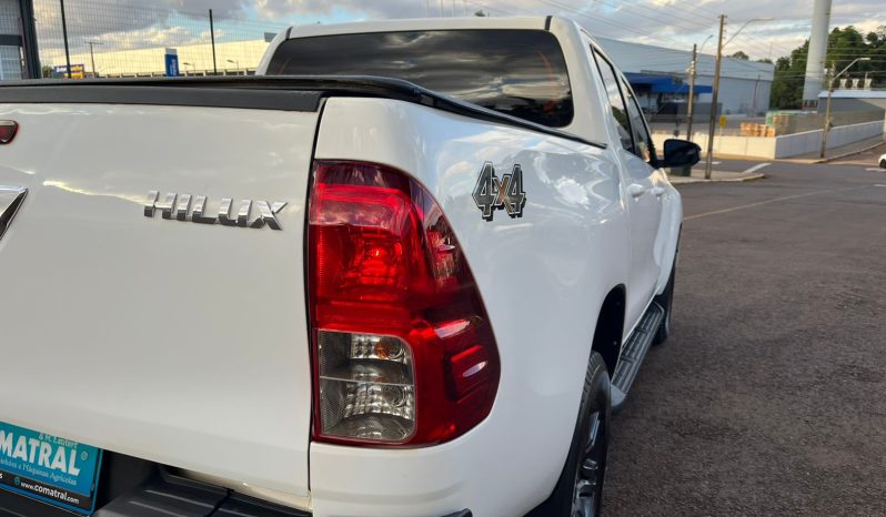 Toyota Hilux SR 4×4 [2021] #T cheio