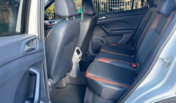 Volkswagen T-Cross Comfortline [2021] cheio