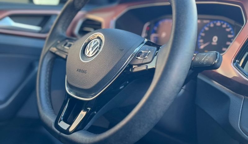 Volkswagen T-Cross Comfortline [2021] cheio