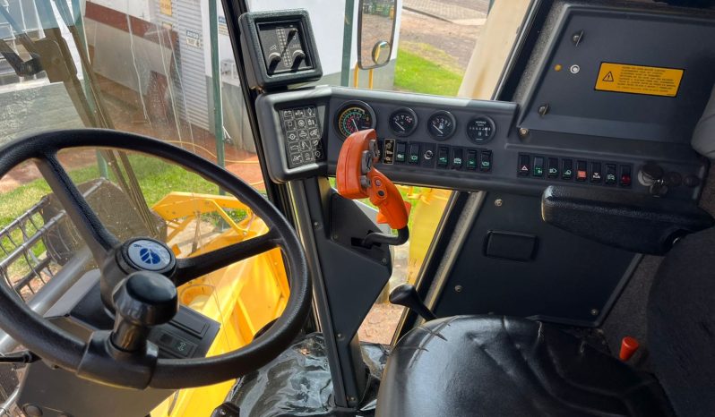 New Holland TC 57 [2006] cheio