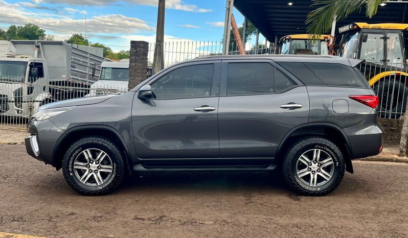Toyota Hilux SW4 SRV 7 lugares Flex [2018] cheio