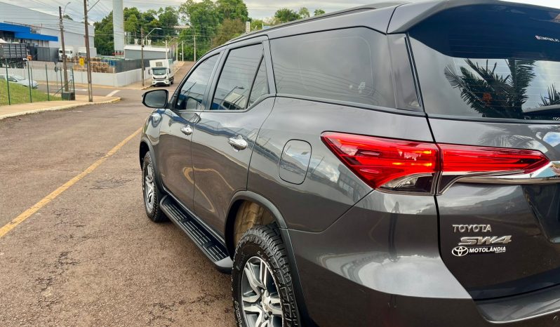 Toyota Hilux SW4 SRV 7 lugares Flex [2018] cheio