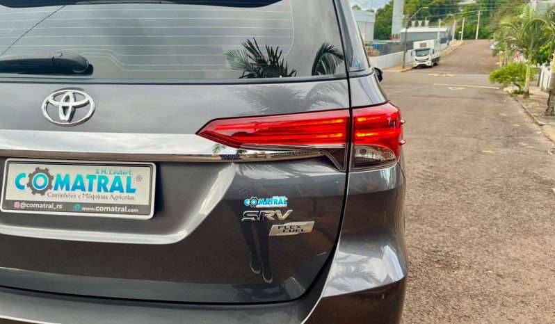 Toyota Hilux SW4 SRV 7 lugares Flex [2018] cheio