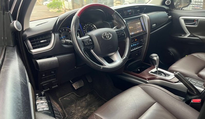 Toyota Hilux SW4 SRV 7 lugares Flex [2018] cheio