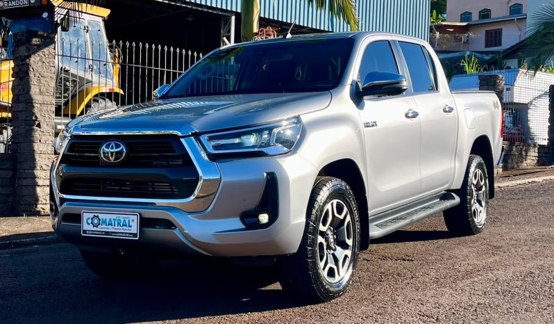 Toyota Hilux SRX 4×4 [2022] cheio