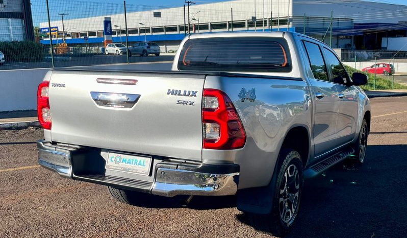 Toyota Hilux SRX 4×4 [2022] cheio