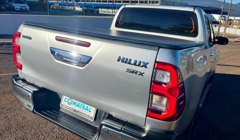 Toyota Hilux SRX 4×4 [2022] cheio