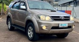 Toyota Hilux SW4 5 lugares [2008] #T