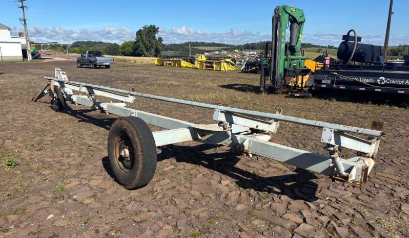 Carreta de transporte de plataforma Grasmec cheio