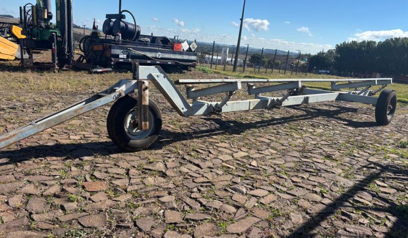 Carreta de transporte de plataforma Grasmec cheio