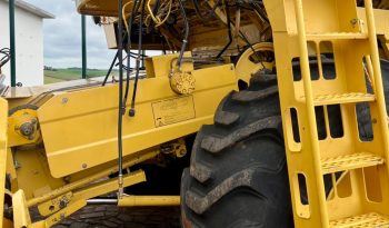 Colheitadeira New Holland TC 57 [2001] #am2003 cheio