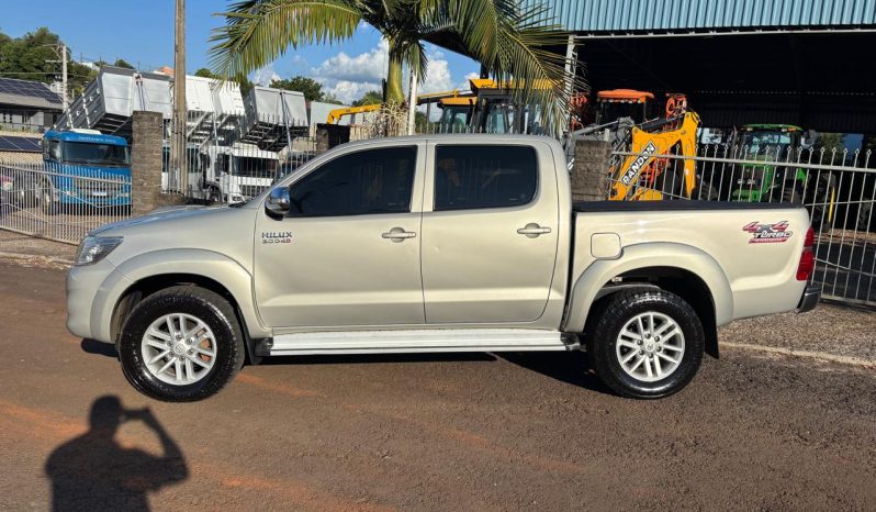 Toyota Hilux SRV 4×4 [2014] #a2014 cheio