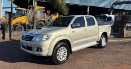 Toyota Hilux SRV 4×4 [2014] #a2014