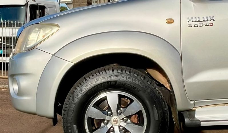 Toyota Hilux SRV 4×4 3.0 TDi [2009] #T cheio