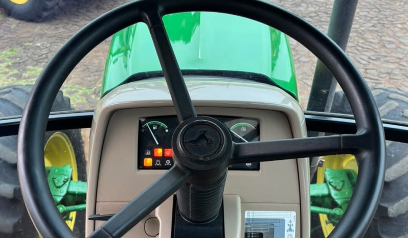 John Deere 6125J 4×4 [2012] cheio